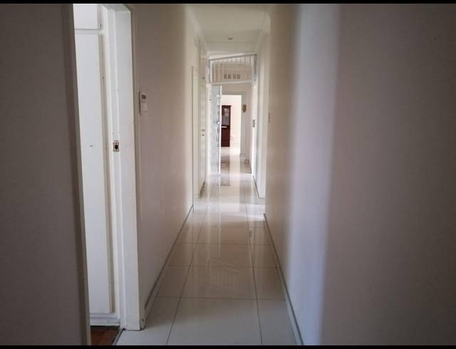 4 BEDROOM HOUSE FOR SALE IN RESERVOIR HILLS